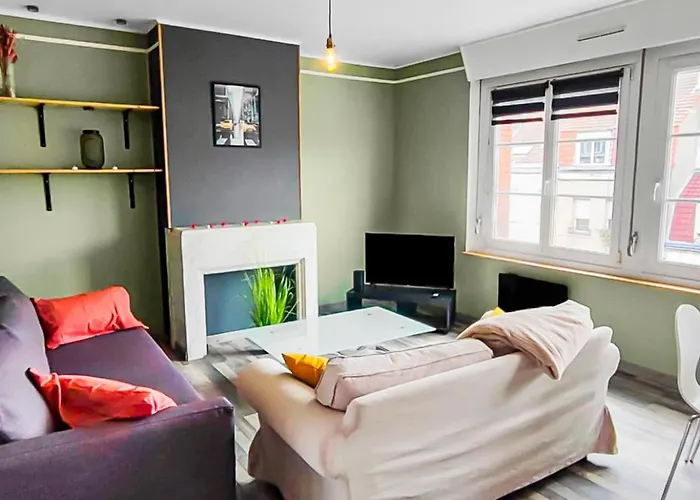 Avec Terrasse Exterieure, Capacité 4 Personne, 1 Chambre, Digue De Malo A 800m *