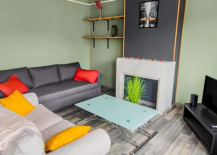 Avec Terrasse Exterieure, Capacité 4 Personne, 1 Chambre, Digue De Malo A 800m *