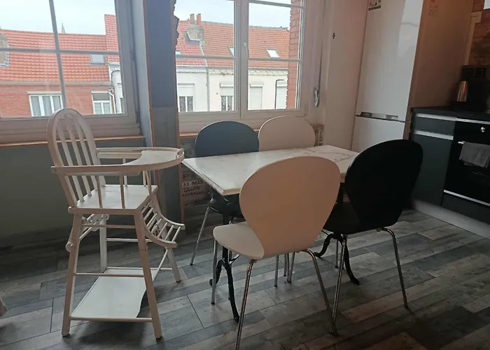 Avec Terrasse Exterieure, Capacité 4 Personne, 1 Chambre, Digue De Malo A 800m Appartement *